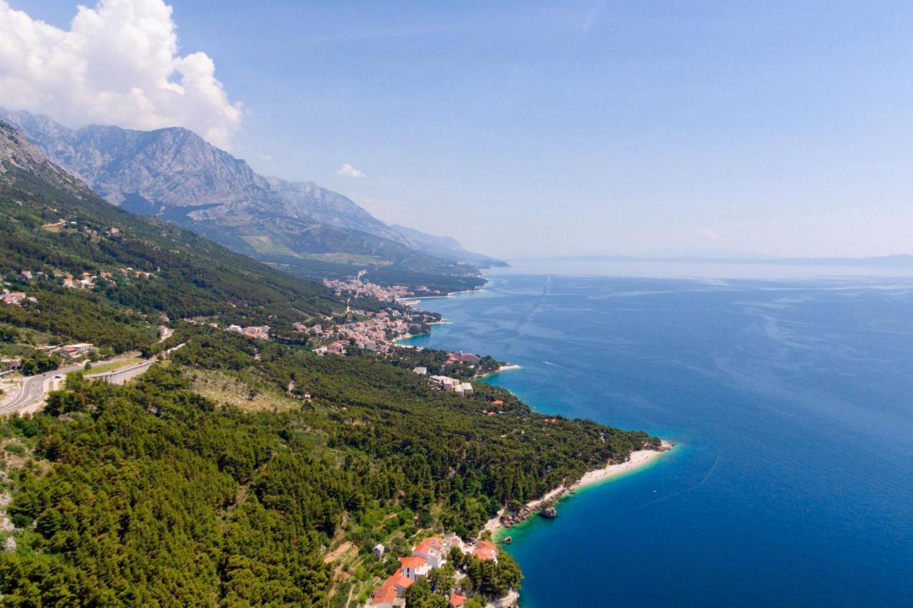 Apartments With A Parking Space Brela, Makarska - 11552 外观 照片