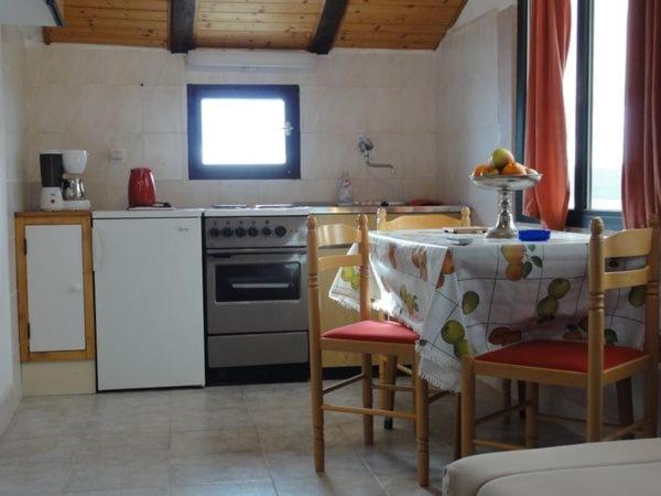 Apartments With A Parking Space Brela, Makarska - 11552 外观 照片