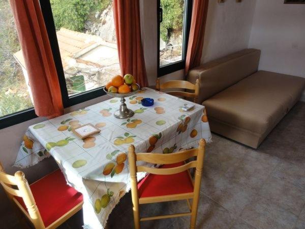 Apartments With A Parking Space Brela, Makarska - 11552 客房 照片